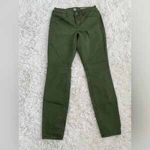 Skinny jeans: high rise - army green. Great condition. Size: 5